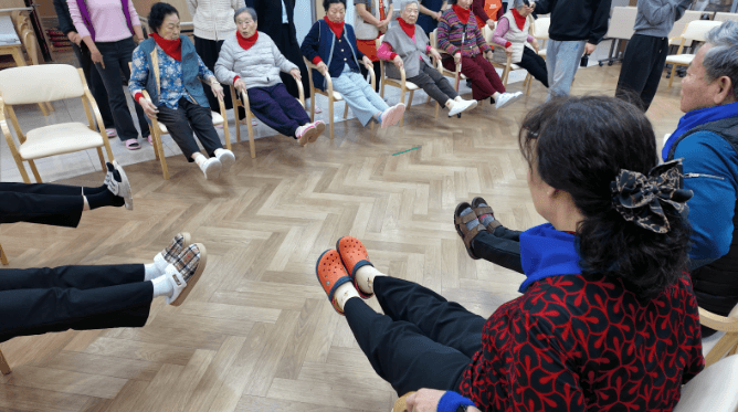 돌봄 지식 (송추 프리미엄 실버타운 어르신 체력측정 & 건강 프로그램 이야기ㅣ케어닥 케어홈 송추포레스트점 2월 체력짱 DAY! ) 썸네일